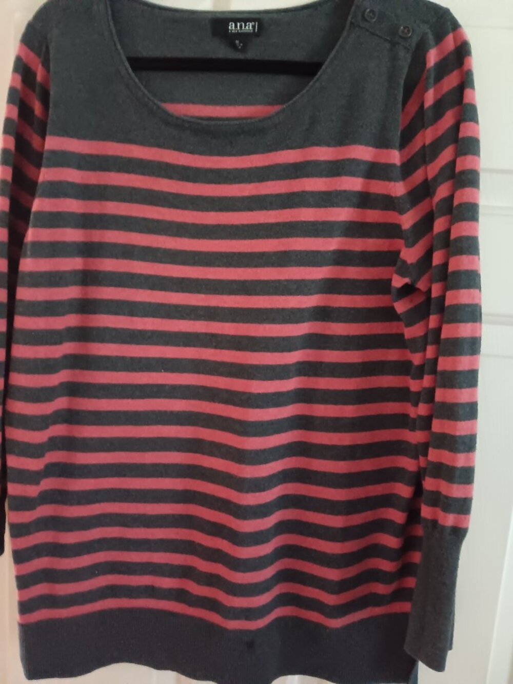 Pullover shirt - Picture 4 of 4
